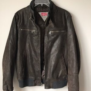 Sold Levi’s Genuine leather jacket men’s small